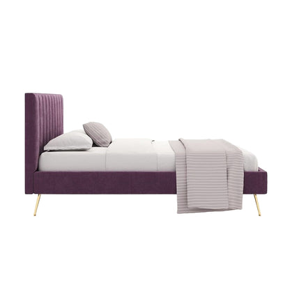 Lit Charlotte avec cadre rembourré violet et pieds dorés